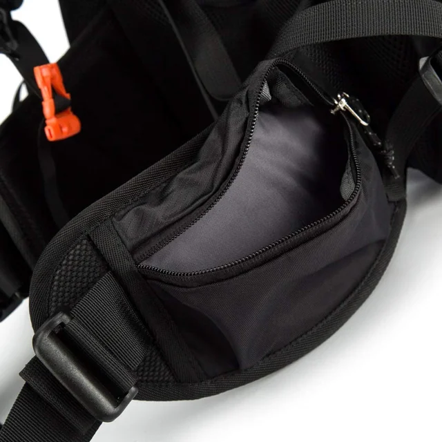 Eono 內架行山背囊 30L 黑色 實物圖 4