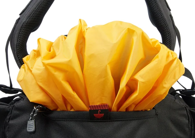 AmazonBasics 內架行山背囊 75L 黑色 實物圖 2